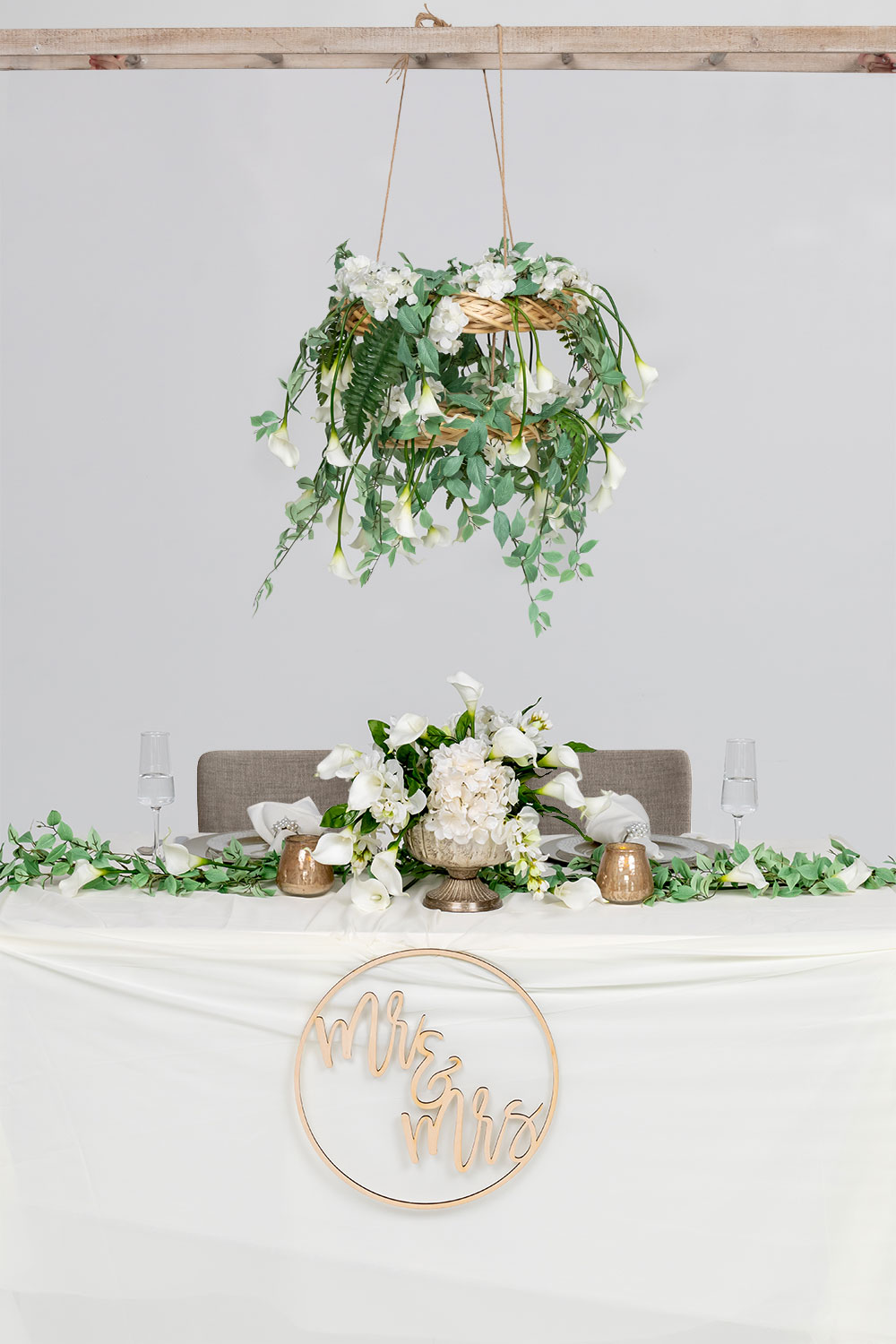 Elevate Event Decor with Floral Chandeliers!